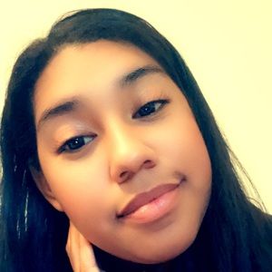 Meet your Posher, Xiomara